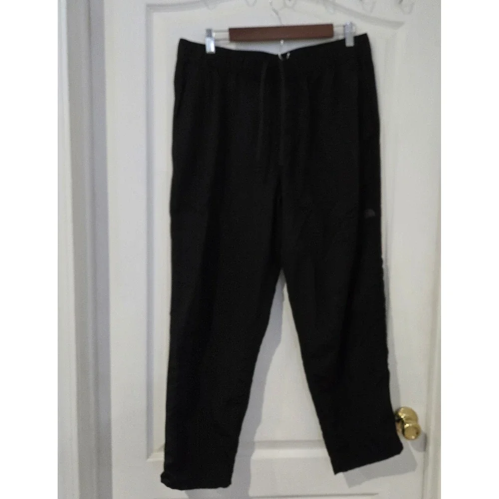 The North Face Hiking Pants Mens Large Short Black Excellent Lightweight Nylon